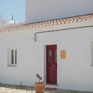 A Casa De Cima Bed and breakfast